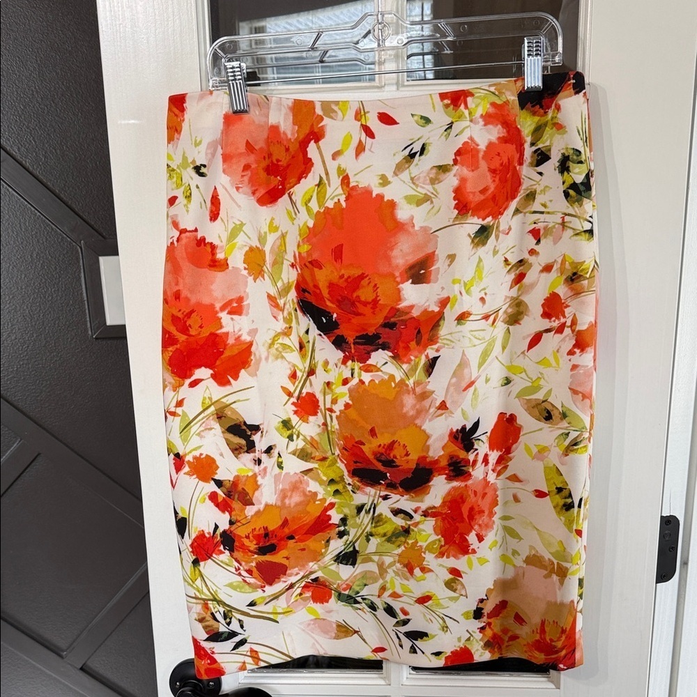 JONES STUDIO Cream Orange Floral Print Stretch Pencil Skirt Size 10